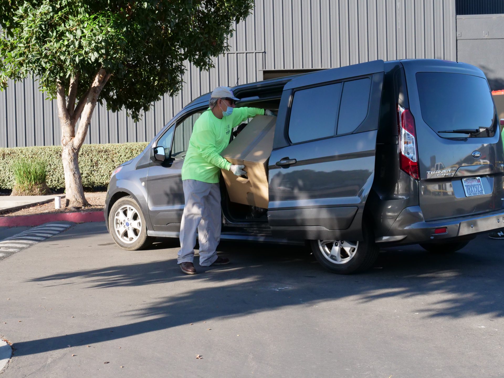 Image from the Gallery: STAR Awards Drive-Thru Event – San Leandro, CA